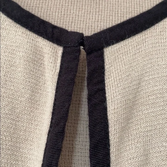 Dana Buchman beige sweater with black accent, S - Picture 5 of 7
